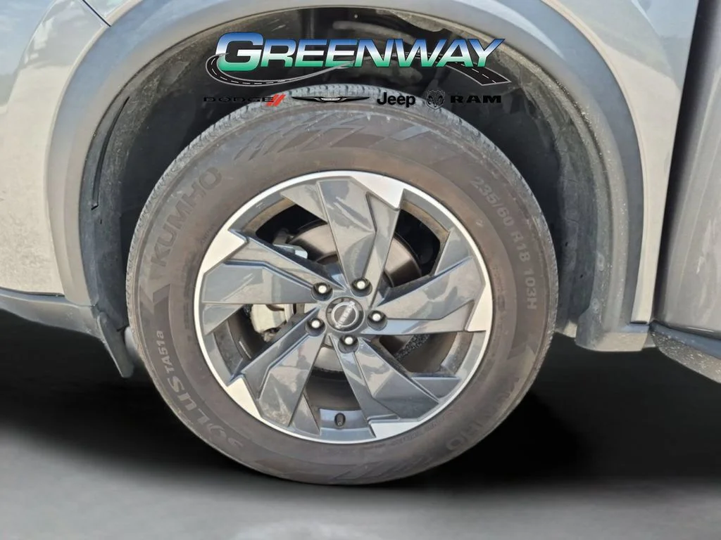 Used 2024 Gray Nissan SV image 32
