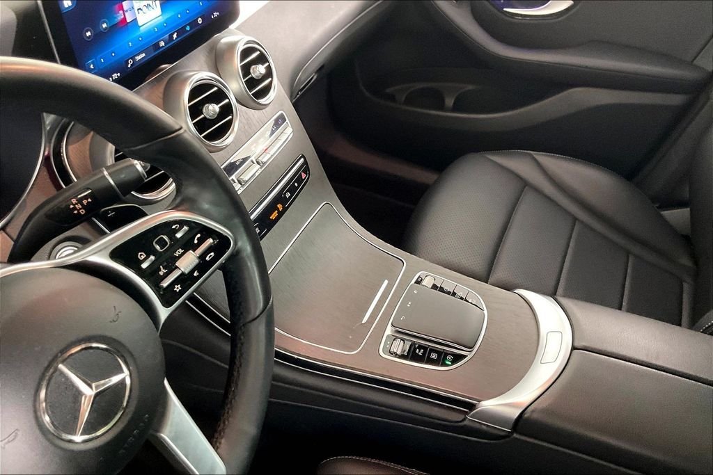 2022 Mercedes-Benz GLC GLC300 - Photo 12