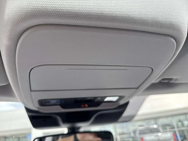Used 2025 White Ford Active image 28