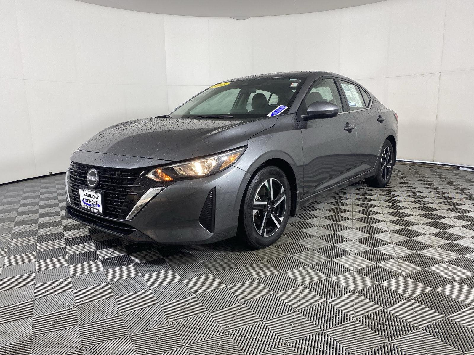 Used 2025 Gun Metallic Nissan SV image 3