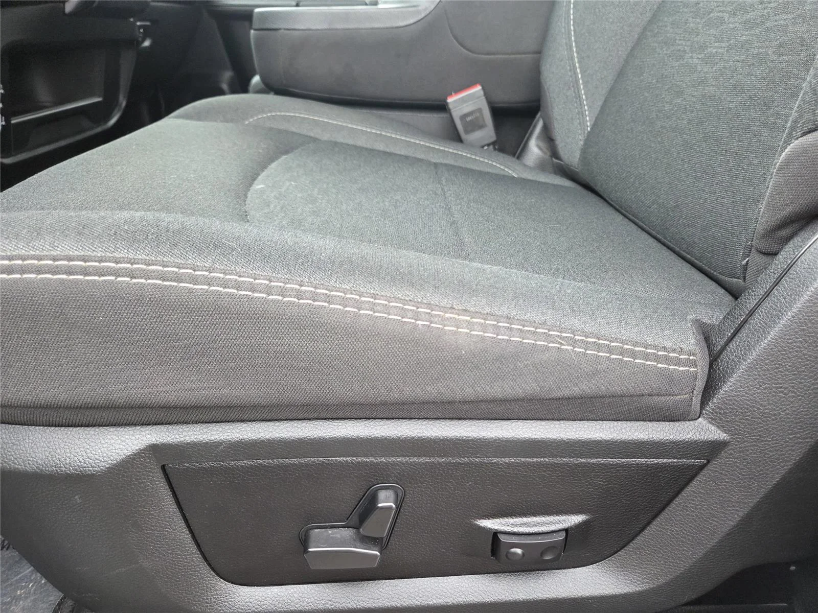 Used 2025 Bright White Clearcoat Ram Big Horn image 15