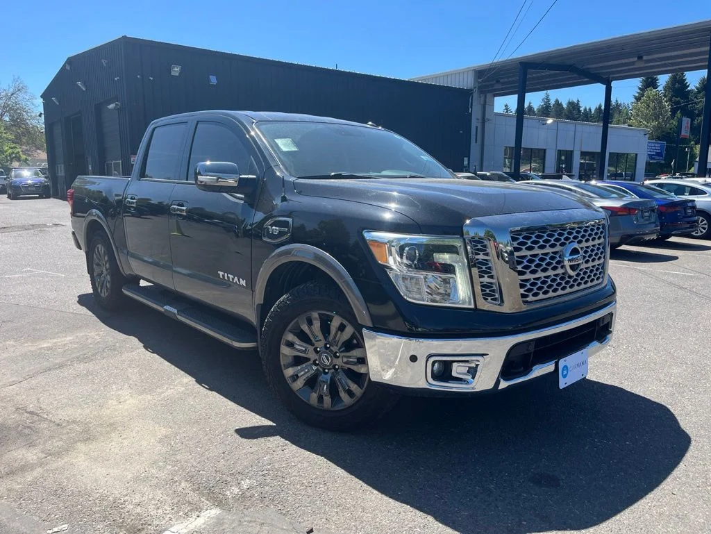 Used 2017 Black Nissan Platinum Reserve image 10