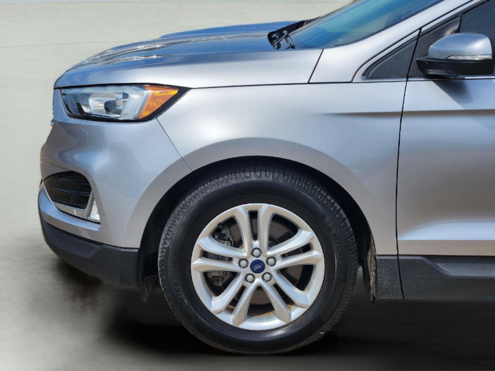Used 2020 Iconic Silver Ford SEL image 8