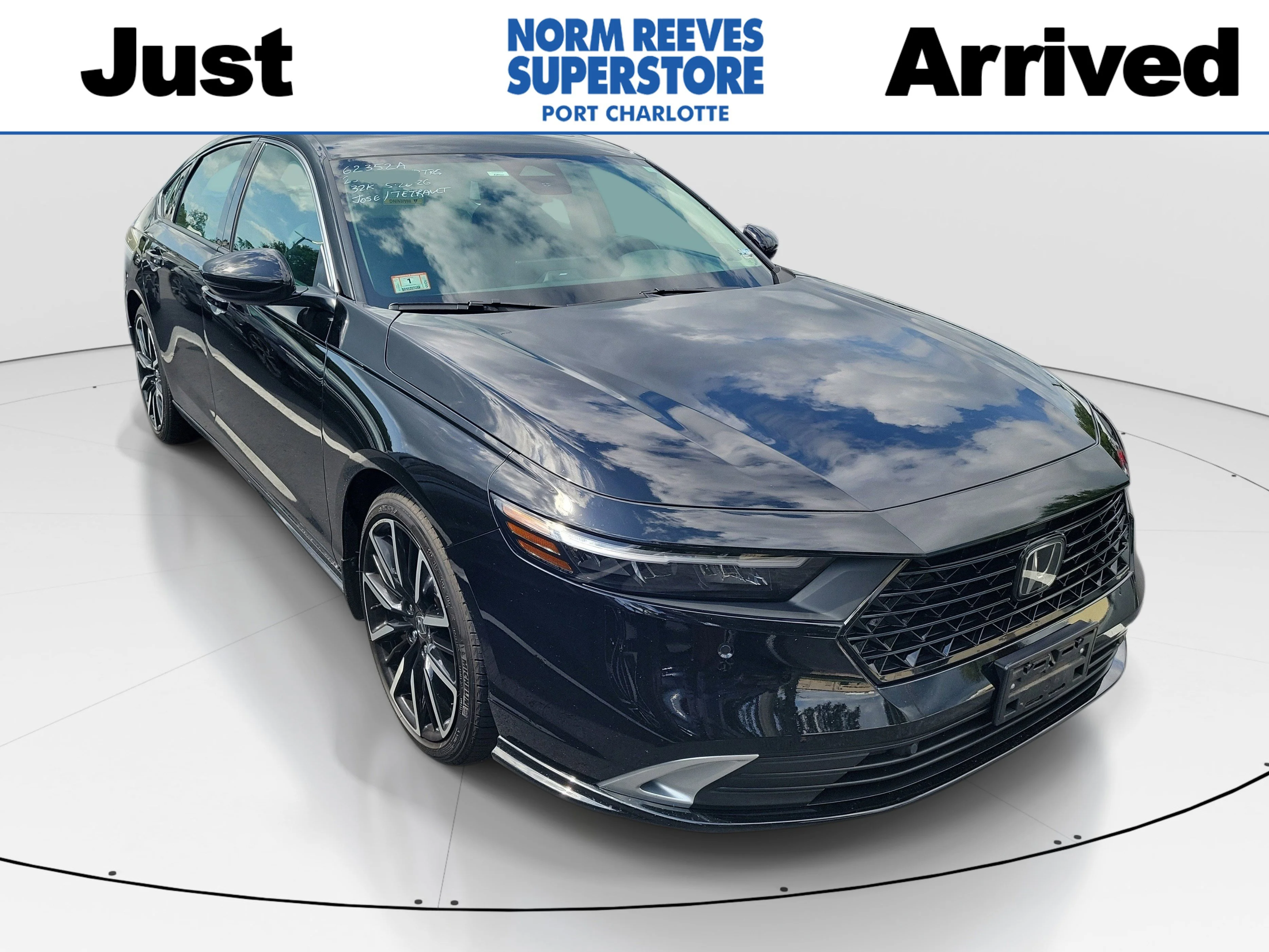 2025 Honda Accord Hybrid Touring's photo