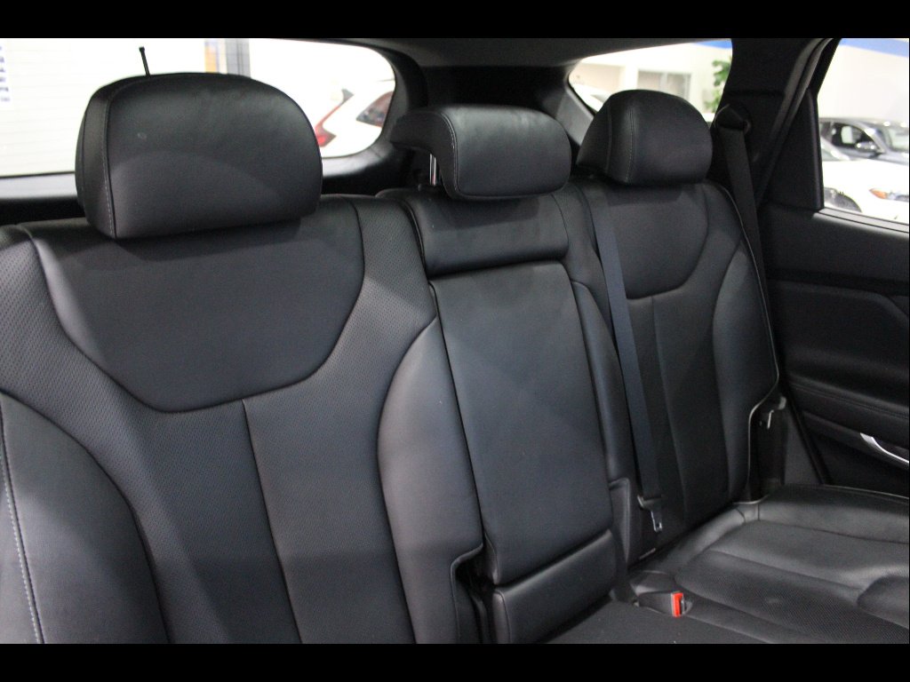 2022 Hyundai Santa Fe Limited - Photo 16