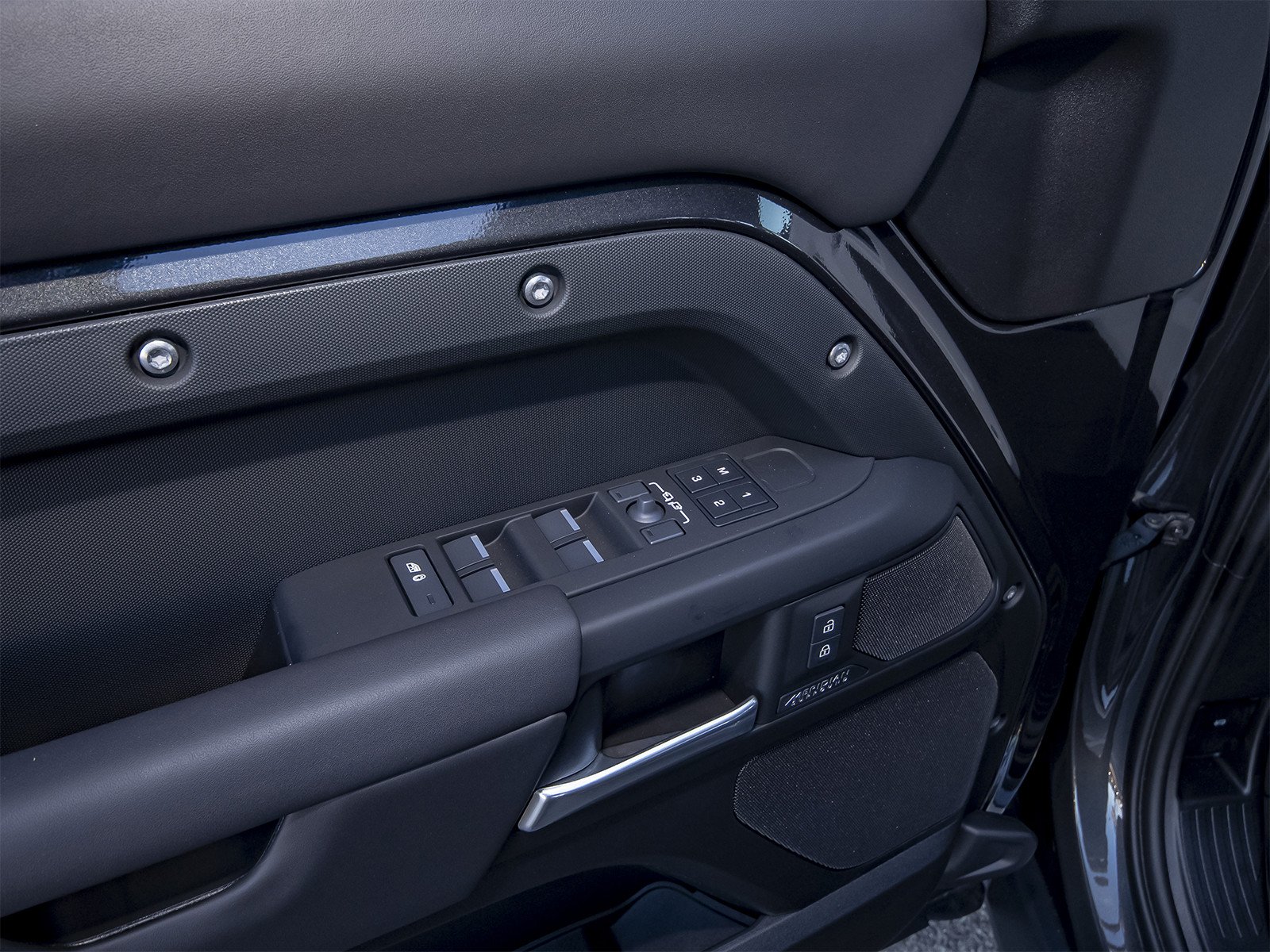New 2026 Carpathian Grey Land Rover X-Dynamic SE image 23