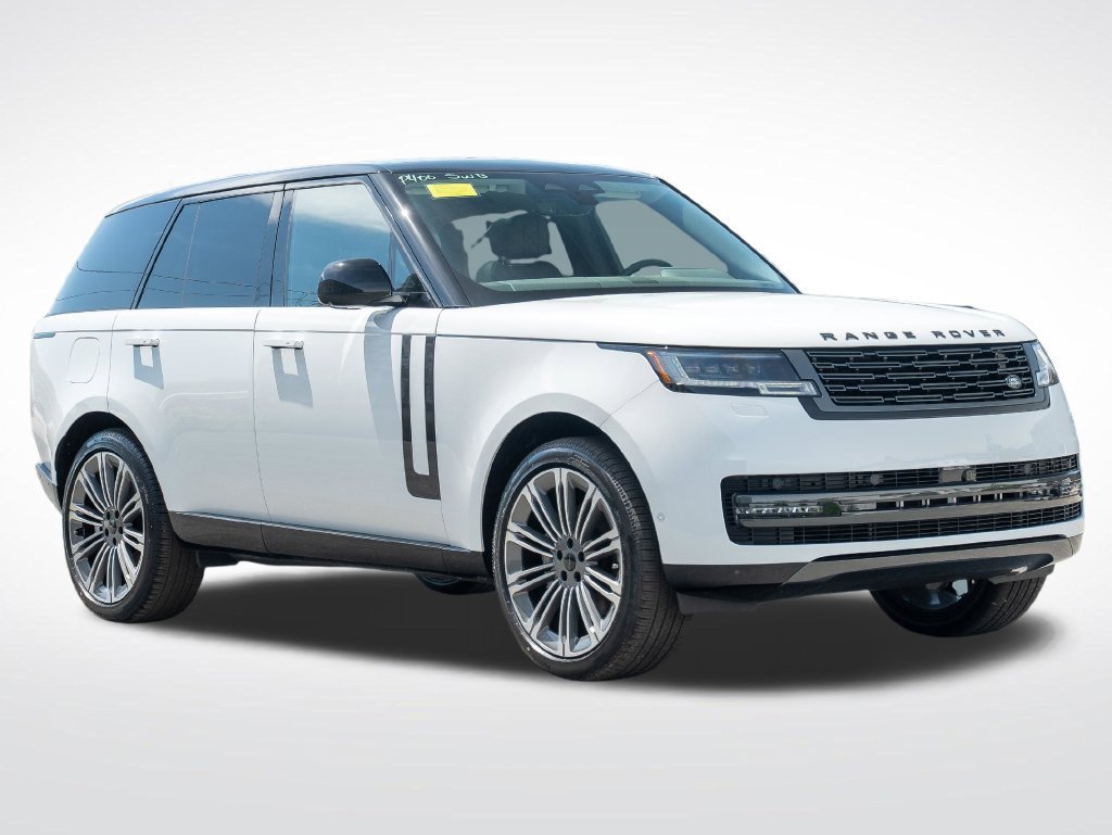 New 2026 White Land Rover SE image 3