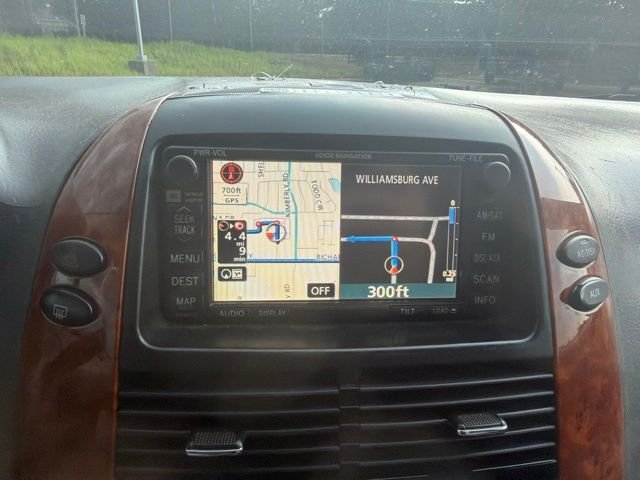 Used 2008 White Toyota XLE image 20
