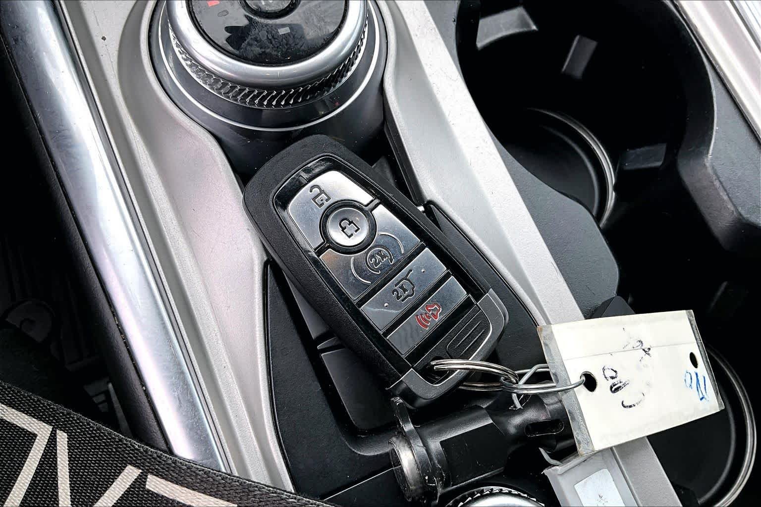 Used 2021 Carbonized Gray Metallic Ford Platinum image 15
