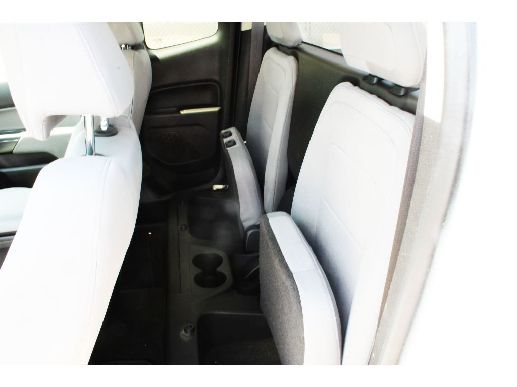 Used 2015 Summit White Chevrolet 2WD WT image 15