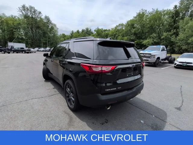 Used 2019 MOSAIC BLACK METALLIC Chevrolet RS image 3