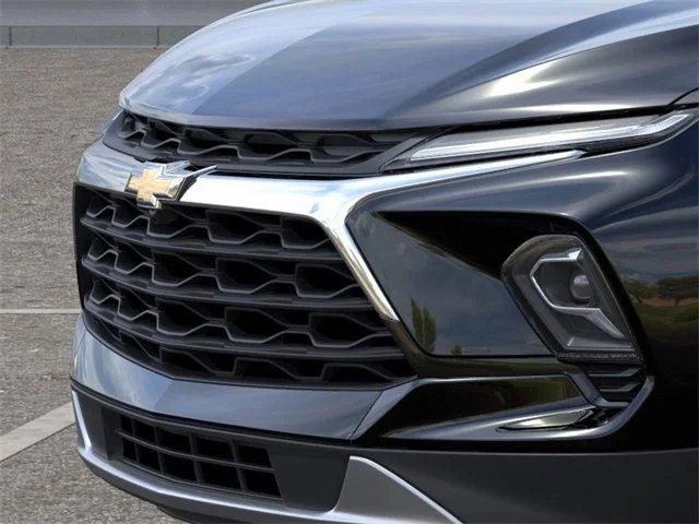 Used 2025 Black Chevrolet 3LT image 13