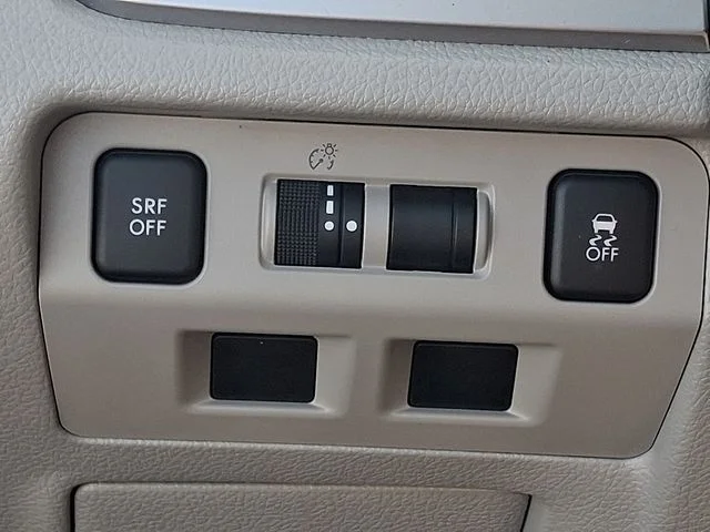 Used 2016 Gray Subaru 2.5i Premium image 24