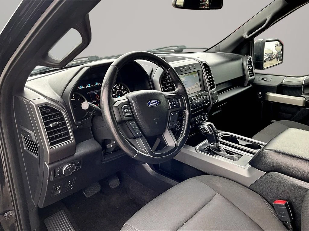 Used 2018 Black Ford XLT image 15