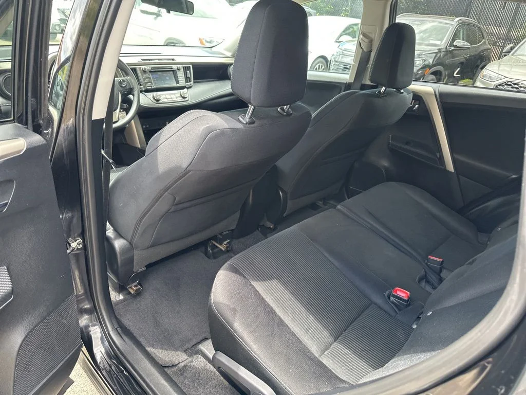 Used 2015 Black Toyota XLE image 23