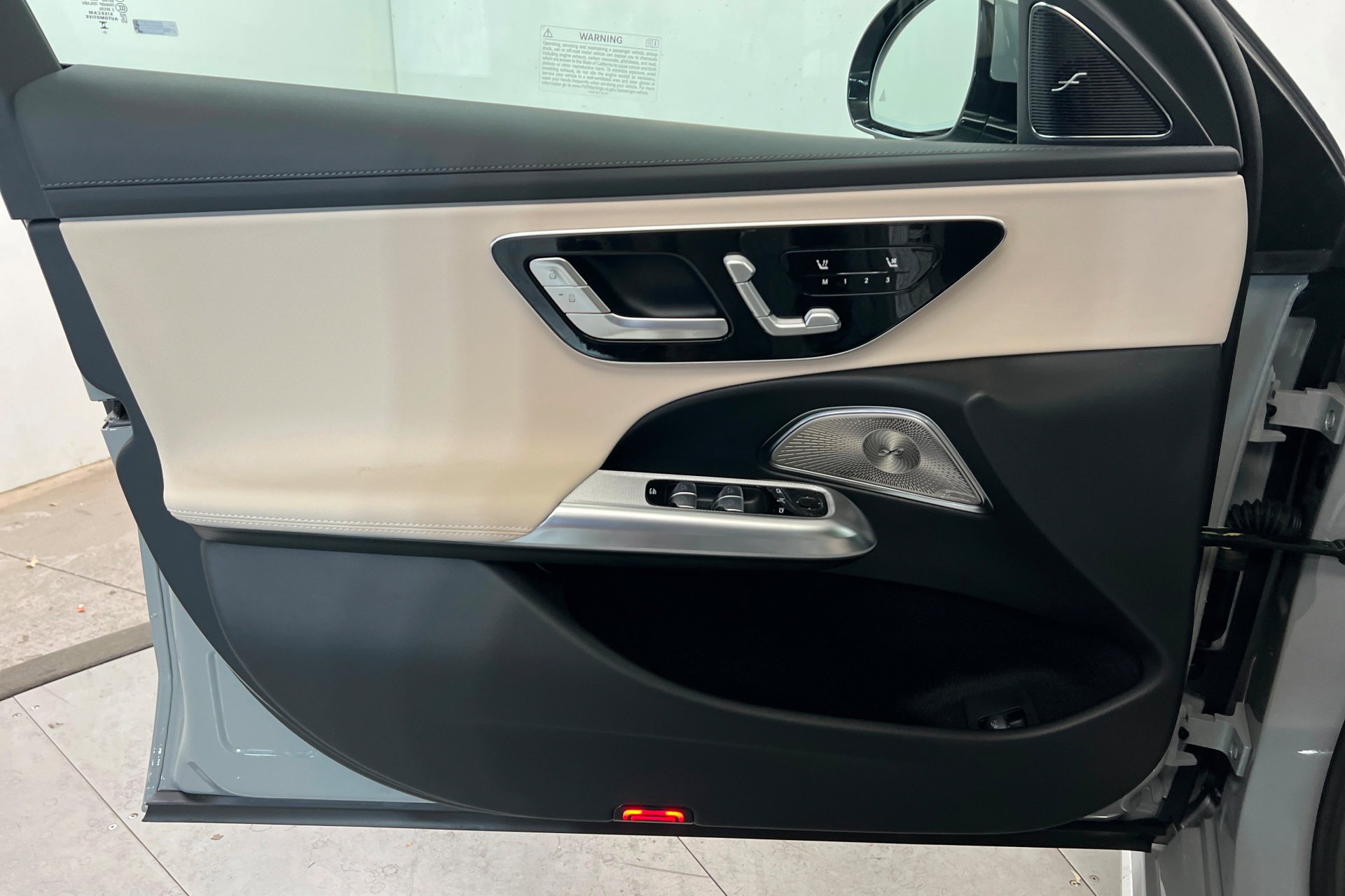 New 2026 MANUFAKTUR Alpine Grey Mercedes-Benz E 350 image 39