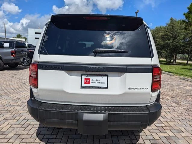 Certified Used 2025 ICE CAP Toyota  image 10