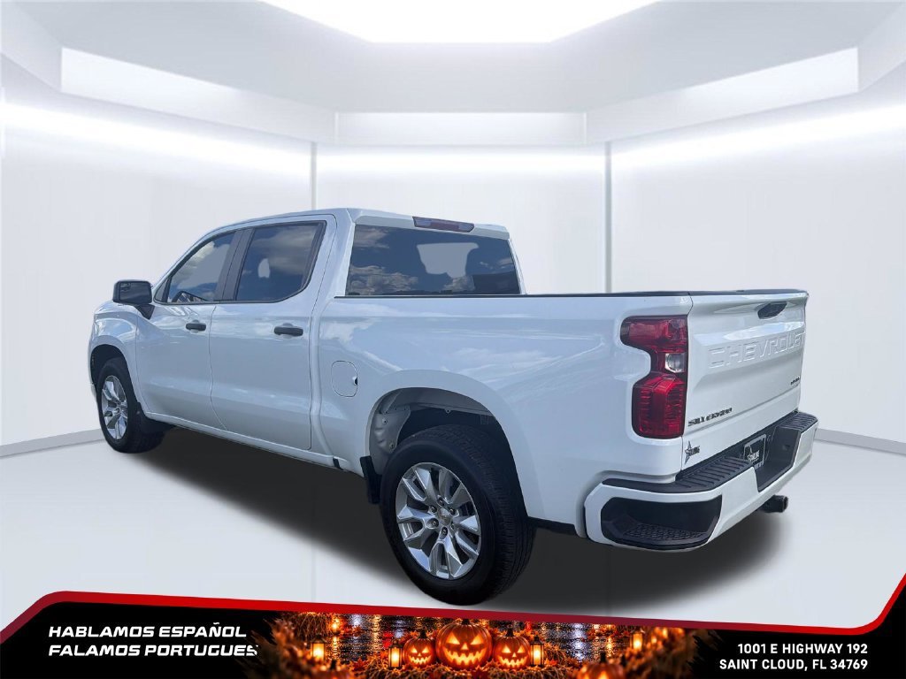 Used 2024 Summit White Chevrolet Custom image 3