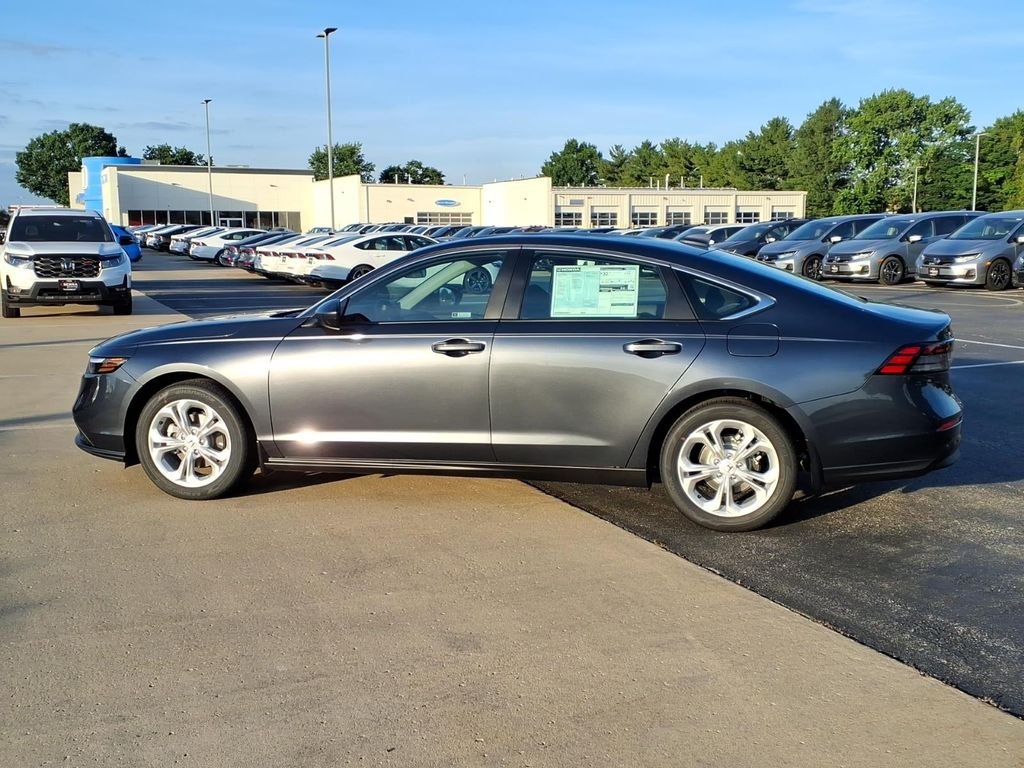New 2026 Meteorite Gray Metallic Honda LX image 2