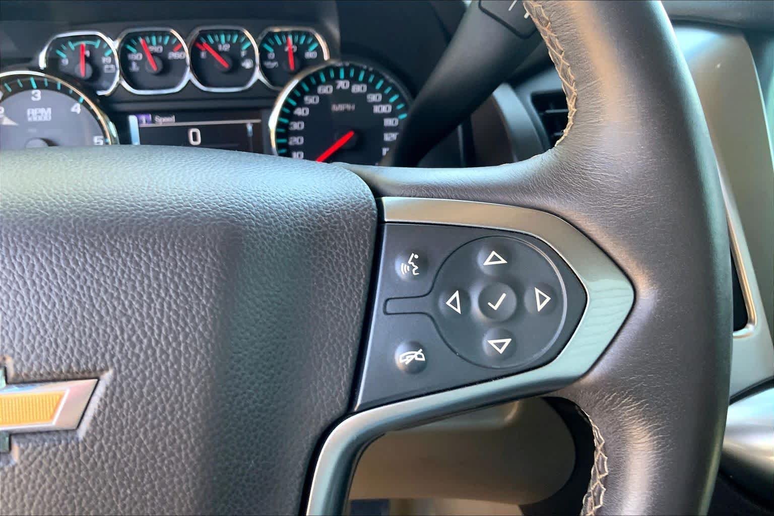 Used 2015 White Diamond Tricoat Chevrolet LTZ image 25