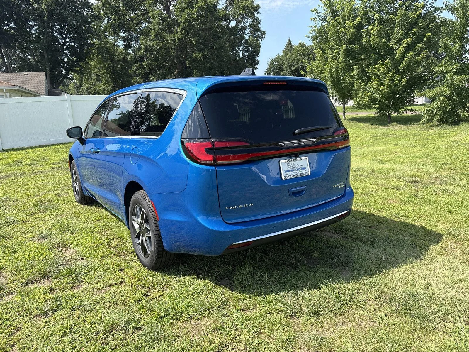 New 2027 Hydro Blue Pearlcoat Chrysler Limited image 7