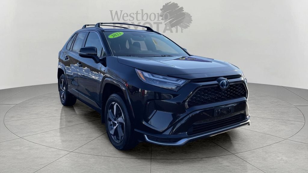 2023 Toyota RAV4 SE