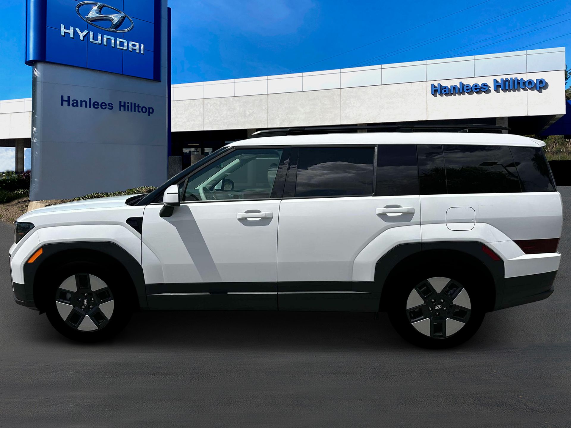 New 2026 White Hyundai SEL image 3