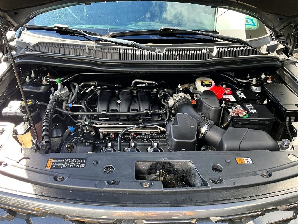 Used 2018 Black Metallic Ford XLT image 30