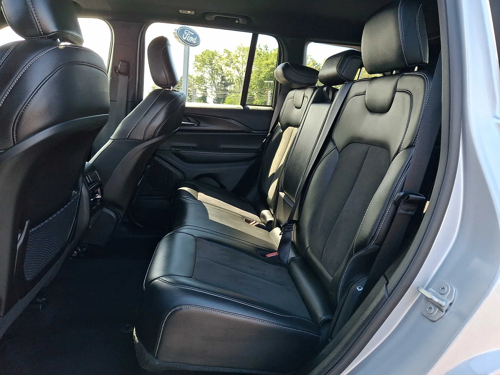 Used 2025 Silver Zynith Jeep Altitude X image 10