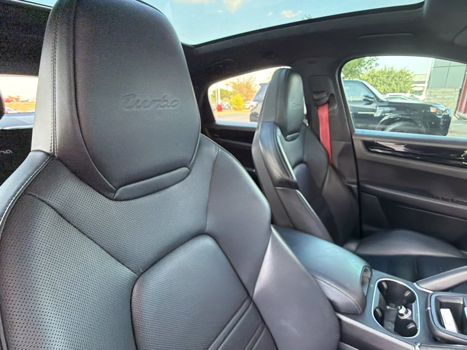 Used 2021  Porsche Turbo image 22