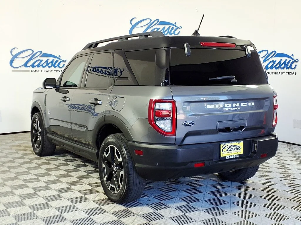 Used 2022 Carbonized Gray Ford Outer Banks image 2