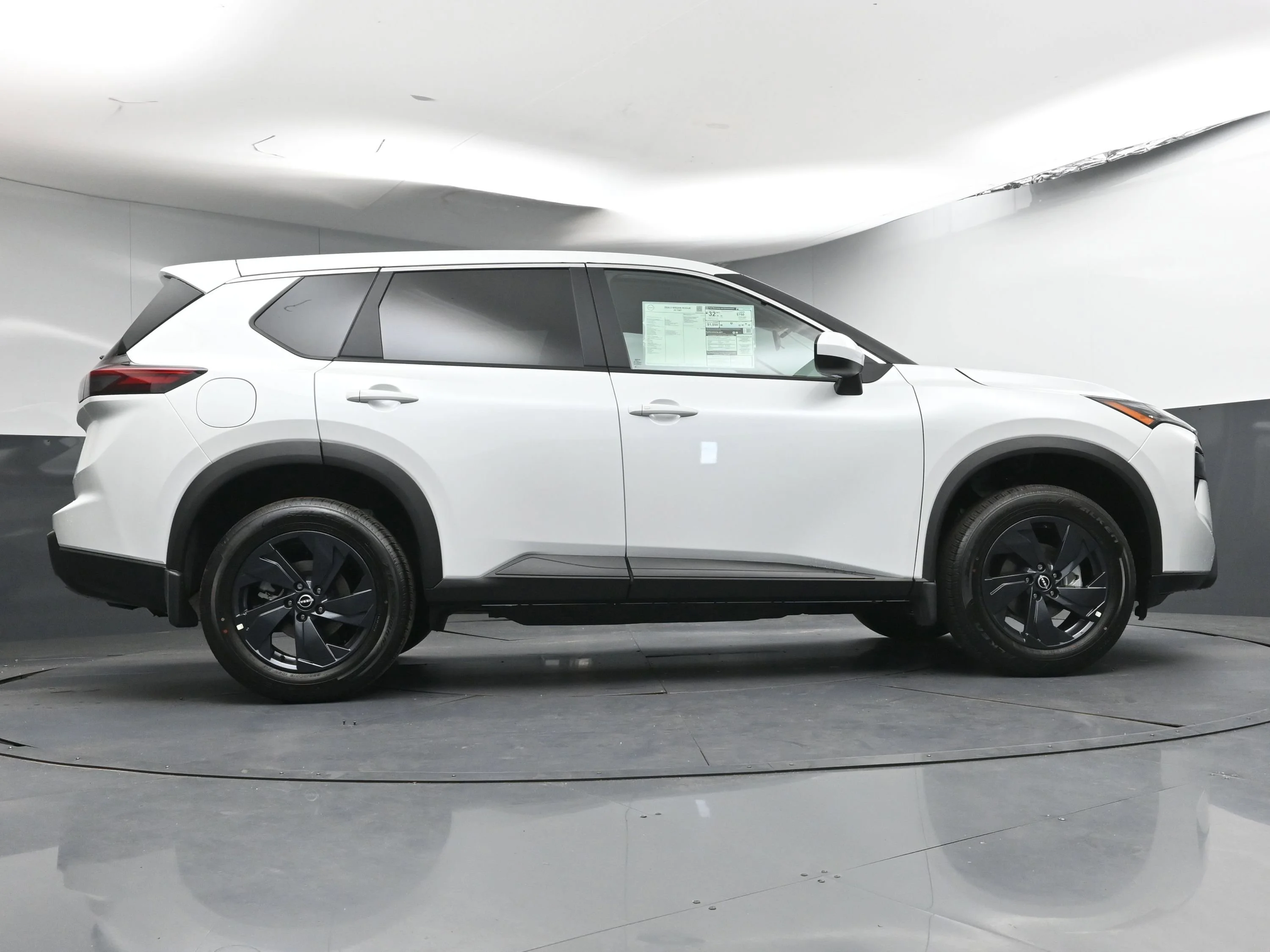 New 2026 Everest White Pearl TriCoat Nissan SV image 24