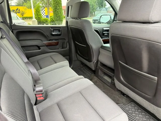 Used 2014 White GMC SLE image 27