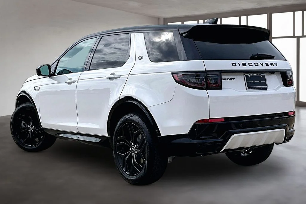 New 2026 White Land Rover Landmark image 3
