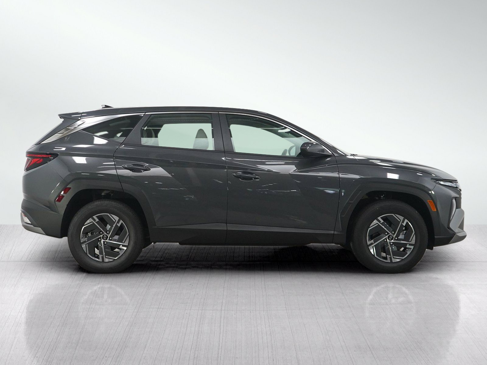 2026 Hyundai Tucson Blue SE - Photo 6