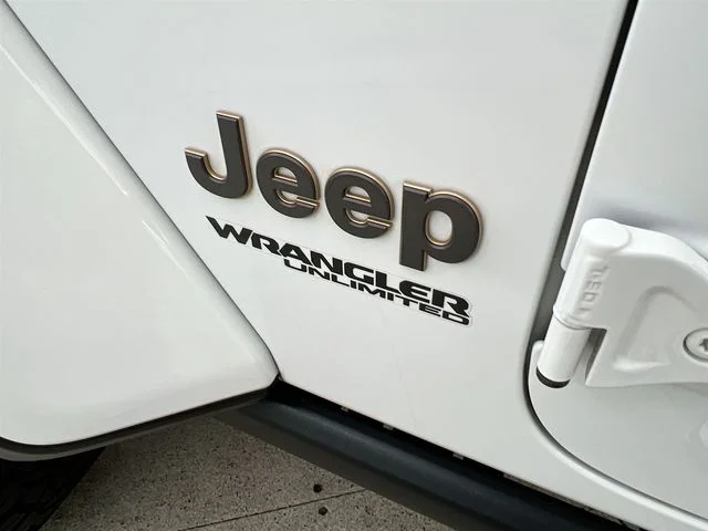2022 Jeep Wrangler Unlimited Rubicon 392 - Photo 40