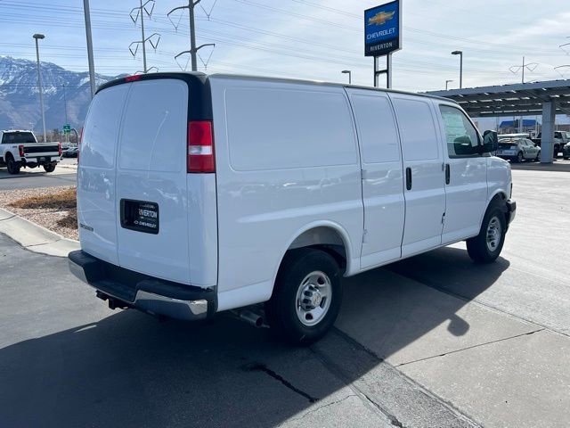 2025 Chevrolet Express Cargo Work Van - Photo 24