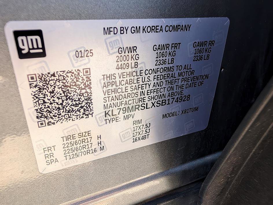 Used 2025 Sterling Gray Metallic Chevrolet LT image 32