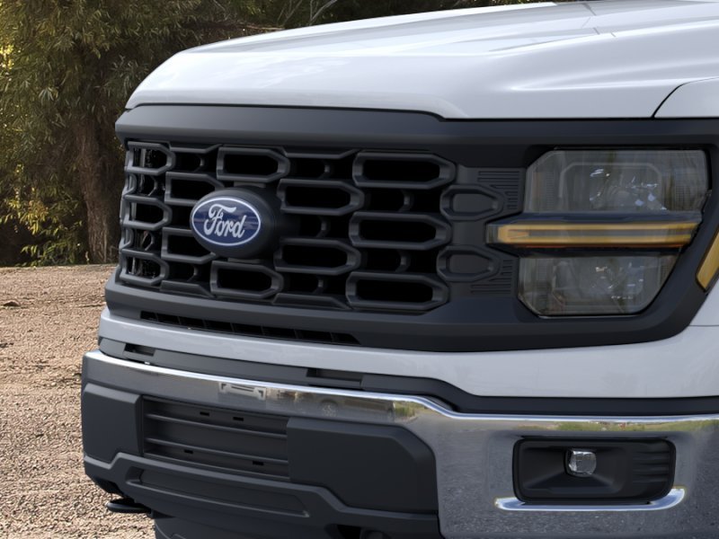 New 2026 Oxford White Ford XL image 41