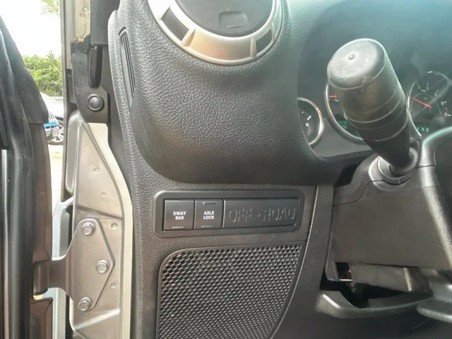 Used 2014 Gray Jeep Unlimited Rubicon image 27