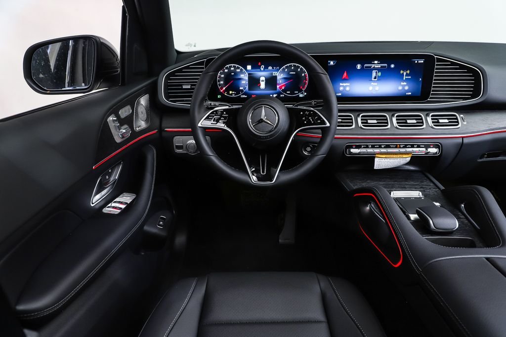 New 2026 MANUFAKTUR Moonlight White Magno Mercedes-Benz GLE 450 image 13