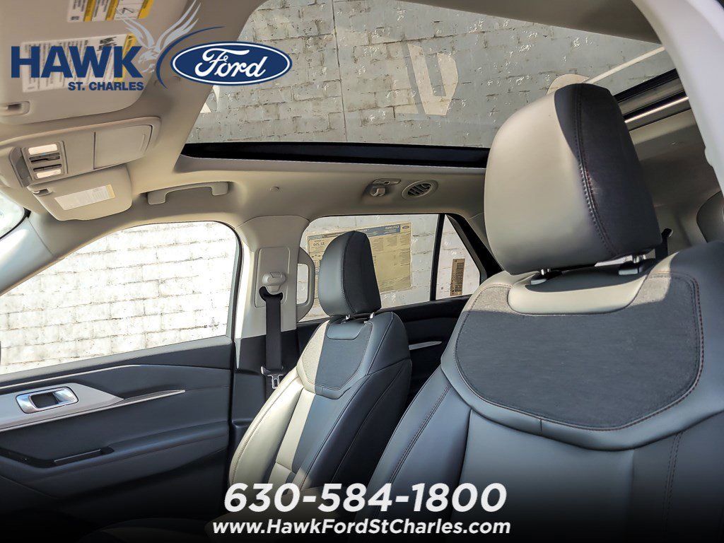New 2026 Carbonized Gray Metallic Ford Active image 9