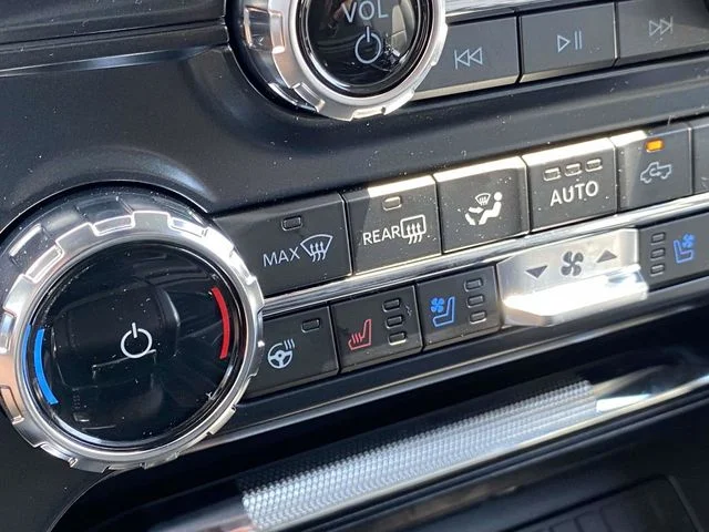 New 2026 Avalanche Ford Lariat image 13