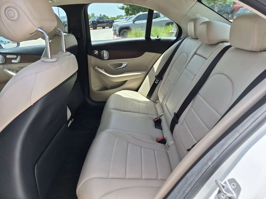 Used 2021  Mercedes-Benz C 300 image 34