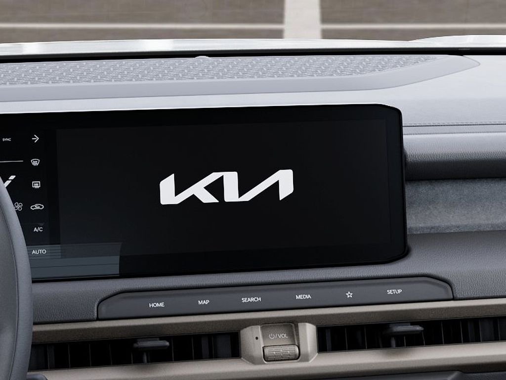 New 2027 Ivory Silver Kia S image 20
