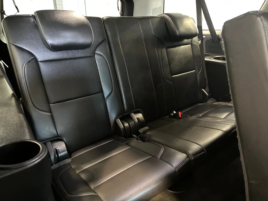 Used 2018 White GMC SLT image 33