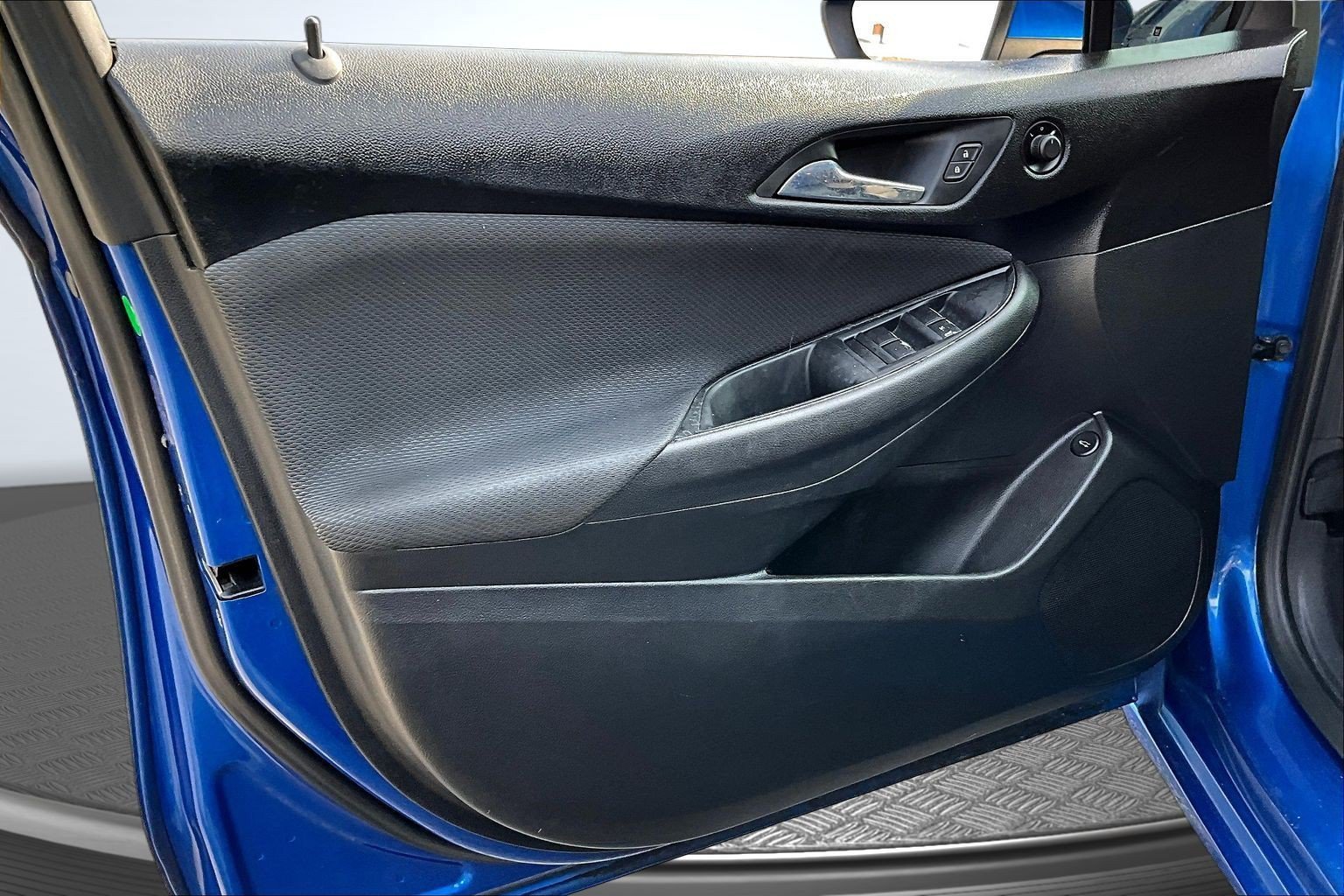 Used 2016 Blue Chevrolet LT image 16