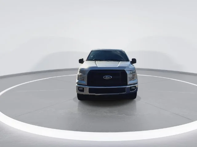 Used 2015 Silver Ford XL image 4
