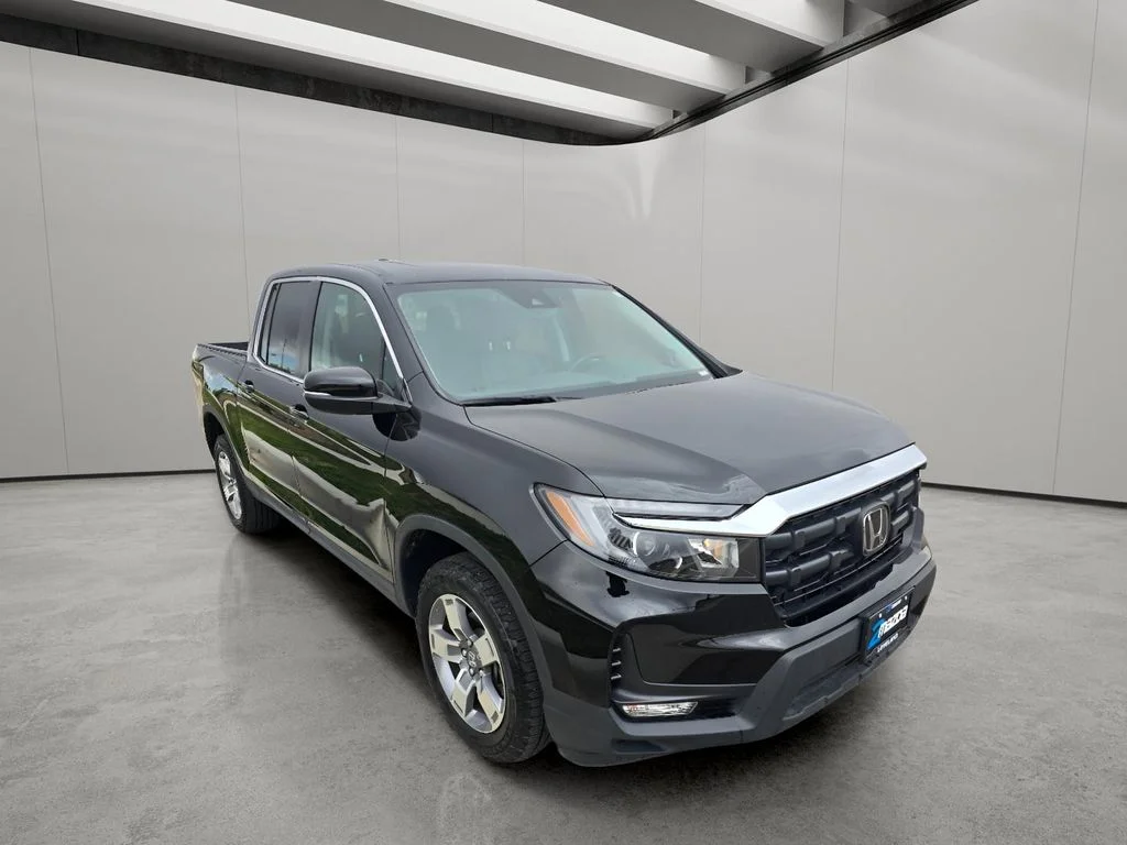 Used 2025 Black Honda RTL image 7