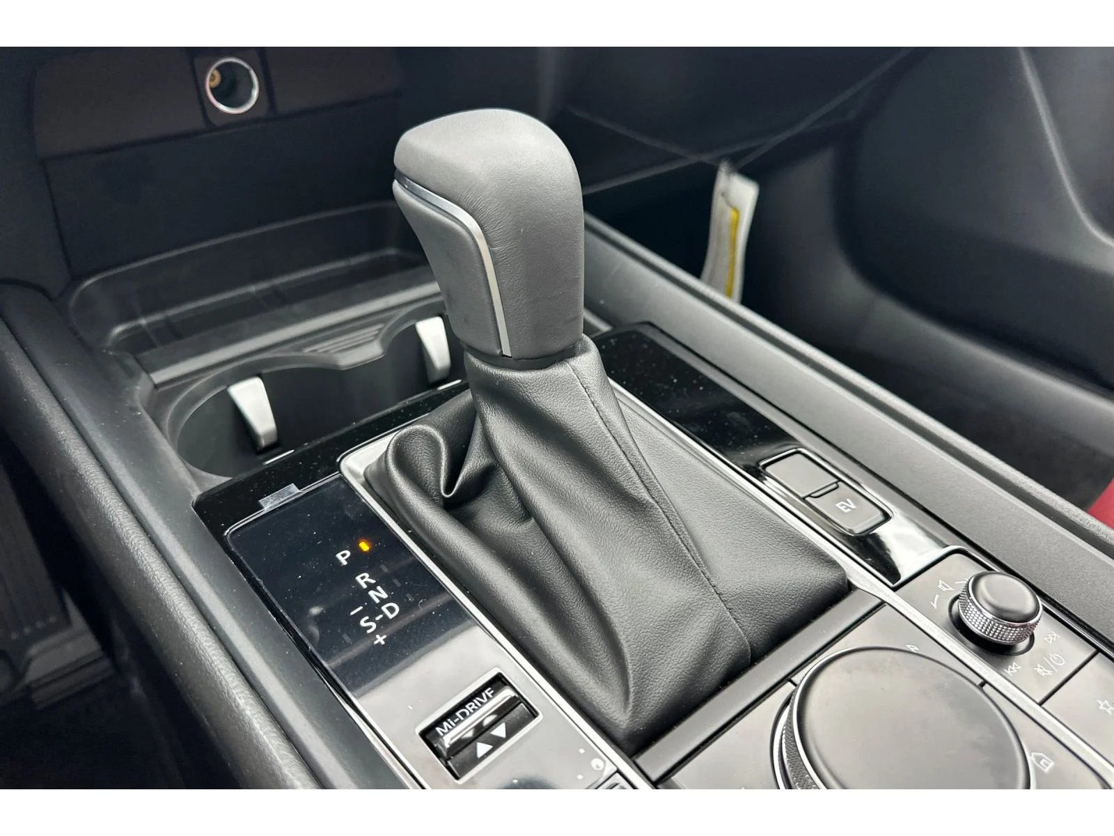 Used 2026 polymetal gray metallic Mazda Premium image 20